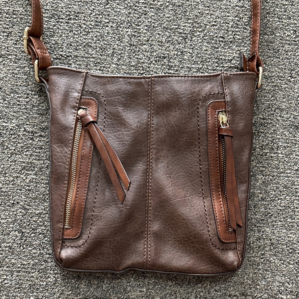 Chic Brown Leather Crossbody Bag